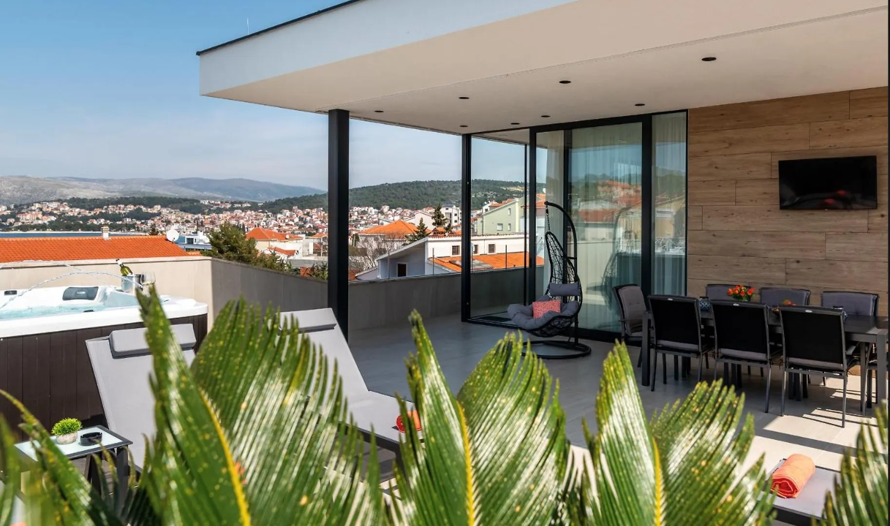 Penthouse Majestic Apartment Trogir